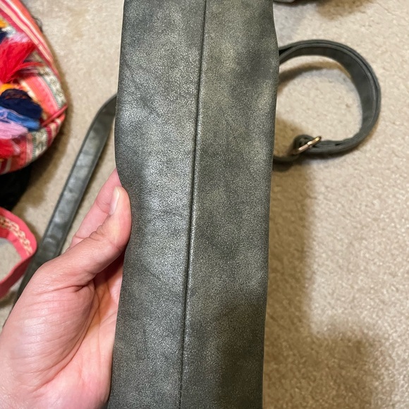 ❤️‍🔥SOLD❤️‍🔥Gray Versona Crossbody - Picture 7 of 7